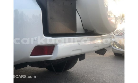 Acheter Import Voiture Toyota Prado Blanc à Import - Dubai, Bujumbura Acheter Import Voiture Toyota Prado Blanc à Import - Dubai, Bujumbura