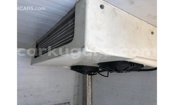 Acheter Import Voiture Toyota Hiace Blanc à Import - Dubai, Bujumbura Acheter Import Voiture Toyota Hiace Blanc à Import - Dubai, Bujumbura