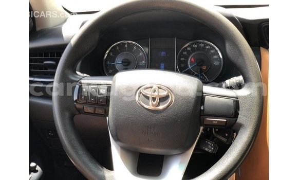 Buy Import Toyota Fortuner White Car in Import - Dubai in Bujumbura Buy Import Toyota Fortuner White Car in Import - Dubai in Bujumbura