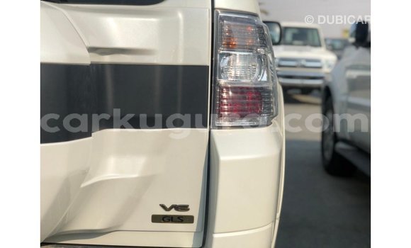 Nunua Imported Mitsubishi Pajero Nyeusi Gari ndani ya Import - Dubai nchini Bujumbura Nunua Imported Mitsubishi Pajero Nyeusi Gari ndani ya Import - Dubai nchini Bujumbura
