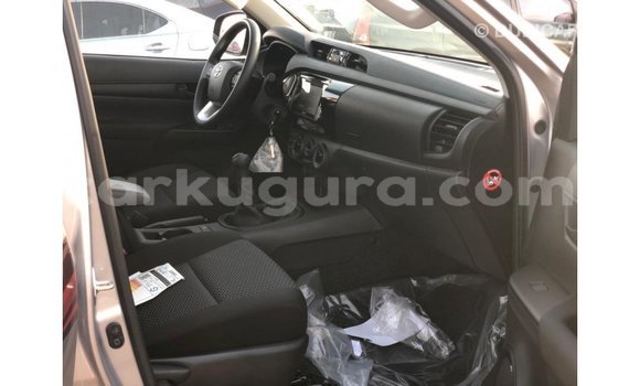 Acheter Import Voiture Toyota Hilux Autre à Import - Dubai, Bujumbura Acheter Import Voiture Toyota Hilux Autre à Import - Dubai, Bujumbura