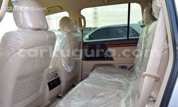 Nunua Imported Toyota Land Cruiser Nyingine Gari ndani ya Import - Dubai nchini Bujumbura Nunua Imported Toyota Land Cruiser Nyingine Gari ndani ya Import - Dubai nchini Bujumbura