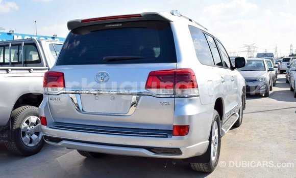 Nunua Imported Toyota Land Cruiser Nyingine Gari ndani ya Import - Dubai nchini Bujumbura Nunua Imported Toyota Land Cruiser Nyingine Gari ndani ya Import - Dubai nchini Bujumbura
