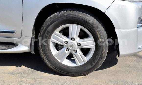 Nunua Imported Toyota Land Cruiser Nyingine Gari ndani ya Import - Dubai nchini Bujumbura Nunua Imported Toyota Land Cruiser Nyingine Gari ndani ya Import - Dubai nchini Bujumbura