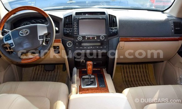 Nunua Imported Toyota Land Cruiser Nyeusi Gari ndani ya Import - Dubai nchini Bujumbura Nunua Imported Toyota Land Cruiser Nyeusi Gari ndani ya Import - Dubai nchini Bujumbura
