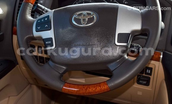 Nunua Imported Toyota Land Cruiser Nyeusi Gari ndani ya Import - Dubai nchini Bujumbura Nunua Imported Toyota Land Cruiser Nyeusi Gari ndani ya Import - Dubai nchini Bujumbura