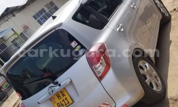 Nunua Ilio tumika Toyota Ractis Fedha Gari ndani ya Bujumbura nchini Bujumbura Nunua Ilio tumika Toyota Ractis Fedha Gari ndani ya Bujumbura nchini Bujumbura