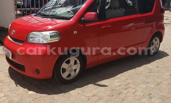Nunua Ilio tumika Toyota Porte Nyekundu Gari ndani ya Bujumbura nchini Bujumbura Nunua Ilio tumika Toyota Porte Nyekundu Gari ndani ya Bujumbura nchini Bujumbura