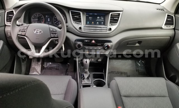 Nunua Ilio tumika Hyundai Tucson Bluu Gari ndani ya Bururi nchini Burundi Nunua Ilio tumika Hyundai Tucson Bluu Gari ndani ya Bururi nchini Burundi
