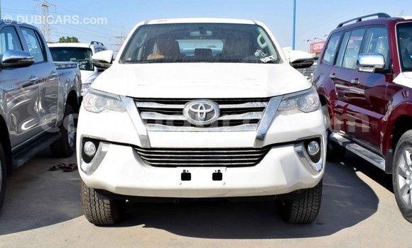 Buy Import Toyota Fortuner White Car in Import - Dubai in Bujumbura Buy Import Toyota Fortuner White Car in Import - Dubai in Bujumbura