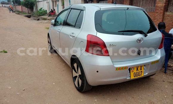 Acheter Occasion Voiture Toyota Vitz Gris à Bujumbura, Bujumbura Acheter Occasion Voiture Toyota Vitz Gris à Bujumbura, Bujumbura