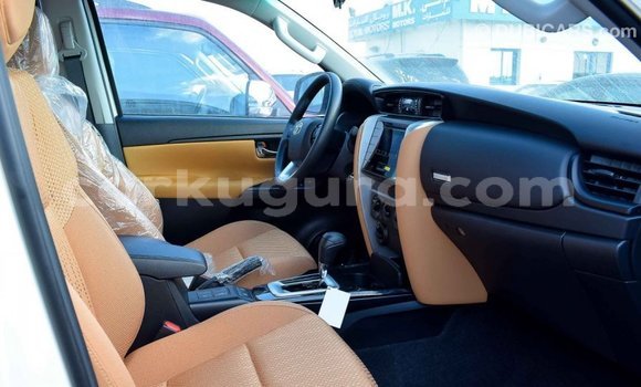Buy Import Toyota Fortuner White Car in Import - Dubai in Bujumbura Buy Import Toyota Fortuner White Car in Import - Dubai in Bujumbura