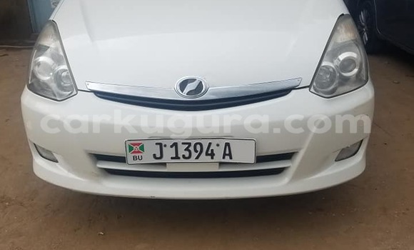 Acheter Occasion Voiture Toyota Wish Blanc à Bujumbura, Bujumbura Acheter Occasion Voiture Toyota Wish Blanc à Bujumbura, Bujumbura