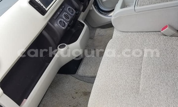 Acheter Occasion Voiture Toyota Passo Gris à Bujumbura, Bujumbura Acheter Occasion Voiture Toyota Passo Gris à Bujumbura, Bujumbura