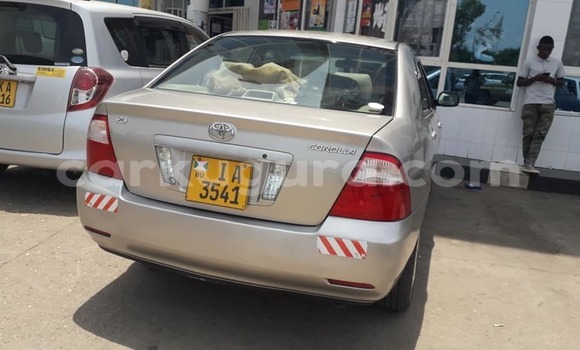 Nunua Ilio tumika Toyota Corolla Fedha Gari ndani ya Bujumbura nchini Bujumbura Nunua Ilio tumika Toyota Corolla Fedha Gari ndani ya Bujumbura nchini Bujumbura