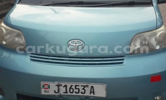 Nunua Ilio tumika Toyota Porte Bluu Gari ndani ya Bujumbura nchini Bujumbura Nunua Ilio tumika Toyota Porte Bluu Gari ndani ya Bujumbura nchini Bujumbura