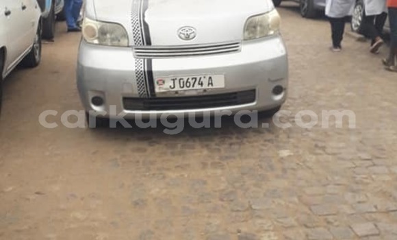Nunua Ilio tumika Toyota Porte Fedha Gari ndani ya Bujumbura nchini Bujumbura Nunua Ilio tumika Toyota Porte Fedha Gari ndani ya Bujumbura nchini Bujumbura