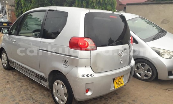 Nunua Ilio tumika Toyota Porte Fedha Gari ndani ya Bujumbura nchini Bujumbura Nunua Ilio tumika Toyota Porte Fedha Gari ndani ya Bujumbura nchini Bujumbura