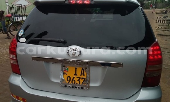 Nunua Ilio tumika Toyota Wish Fedha Gari ndani ya Bujumbura nchini Bujumbura Nunua Ilio tumika Toyota Wish Fedha Gari ndani ya Bujumbura nchini Bujumbura