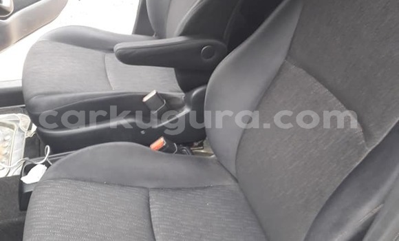 Nunua Ilio tumika Toyota Wish Bluu Gari ndani ya Bujumbura nchini Bujumbura Nunua Ilio tumika Toyota Wish Bluu Gari ndani ya Bujumbura nchini Bujumbura
