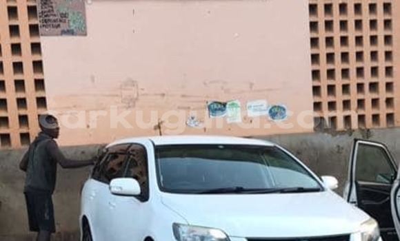 Nunua Ilio tumika Toyota Corolla Nyeupe Gari ndani ya Bujumbura nchini Bujumbura Nunua Ilio tumika Toyota Corolla Nyeupe Gari ndani ya Bujumbura nchini Bujumbura