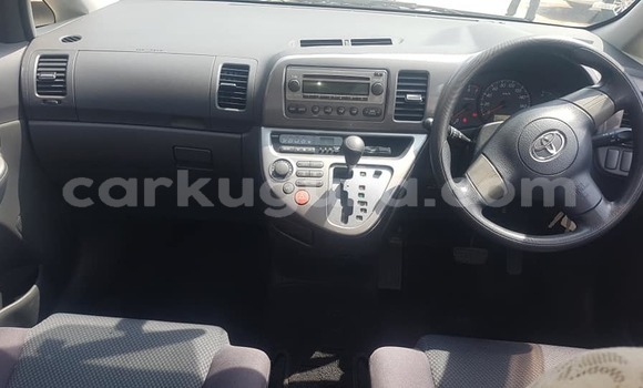 Acheter Occasion Voiture Toyota Wish Blanc à Bujumbura, Bujumbura Acheter Occasion Voiture Toyota Wish Blanc à Bujumbura, Bujumbura