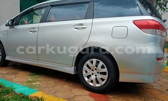 Acheter Occasion Voiture Toyota Wish Gris à Bujumbura, Bujumbura Acheter Occasion Voiture Toyota Wish Gris à Bujumbura, Bujumbura