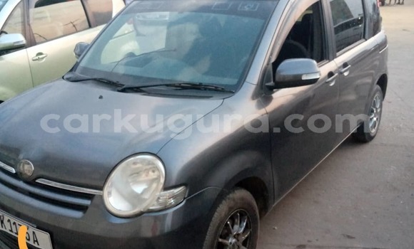 Acheter Occasion Voiture Toyota Sienta Gris à Bujumbura, Bujumbura