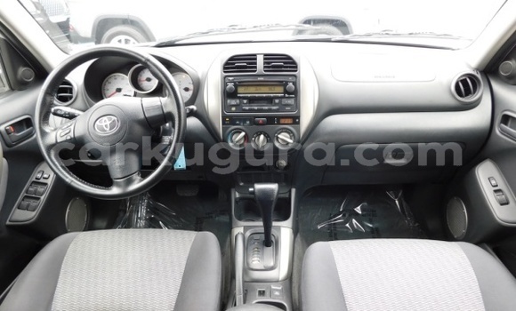 Acheter Occasion Voiture Toyota RAV4 Gris à Bururi, Burundi Acheter Occasion Voiture Toyota RAV4 Gris à Bururi, Burundi