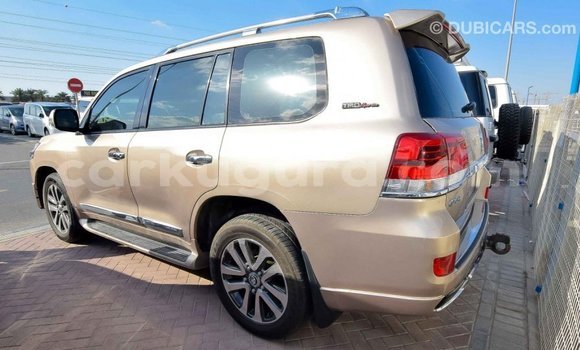 Nunua Imported Toyota Land Cruiser Nyingine Gari ndani ya Import - Dubai nchini Bujumbura Nunua Imported Toyota Land Cruiser Nyingine Gari ndani ya Import - Dubai nchini Bujumbura