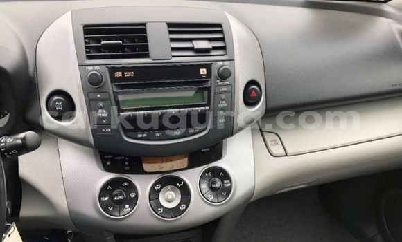 Acheter Occasion Voiture Toyota RAV4 Noir à Ngagara, Bujumbura Acheter Occasion Voiture Toyota RAV4 Noir à Ngagara, Bujumbura