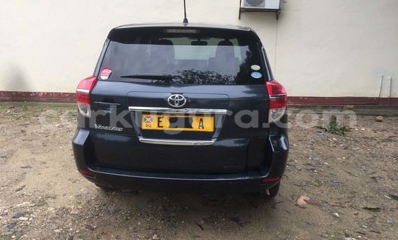 Acheter Occasion Voiture Toyota Vanguard Noir à Bujumbura, Bujumbura