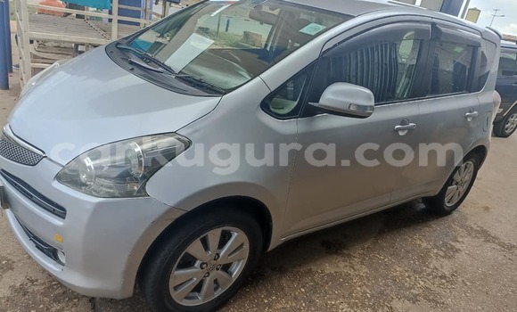 Acheter Occasion Voiture Toyota Ractis Gris à Bujumbura, Bujumbura Acheter Occasion Voiture Toyota Ractis Gris à Bujumbura, Bujumbura