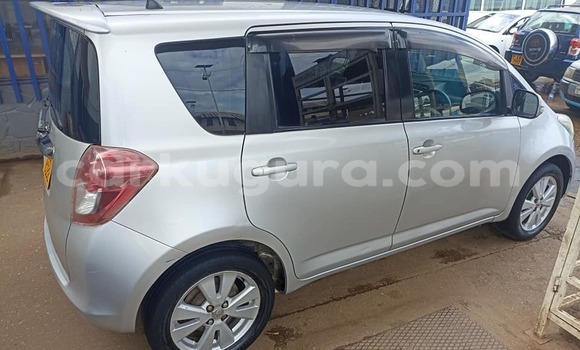 Acheter Occasion Voiture Toyota Ractis Gris à Bujumbura, Bujumbura Acheter Occasion Voiture Toyota Ractis Gris à Bujumbura, Bujumbura