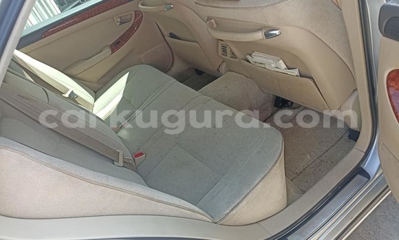Acheter Occasion Voiture Toyota Crown Gris à Bujumbura, Bujumbura Acheter Occasion Voiture Toyota Crown Gris à Bujumbura, Bujumbura