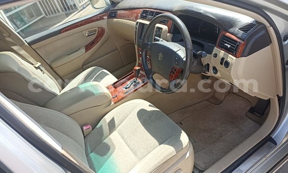 Acheter Occasion Voiture Toyota Crown Gris à Bujumbura, Bujumbura Acheter Occasion Voiture Toyota Crown Gris à Bujumbura, Bujumbura