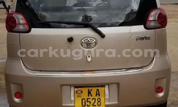 Acheter Occasion Voiture Toyota Porte Marron à Bujumbura, Bujumbura Acheter Occasion Voiture Toyota Porte Marron à Bujumbura, Bujumbura