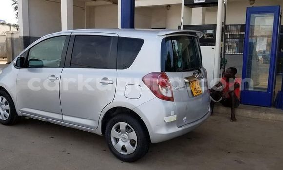 Acheter Occasion Voiture Toyota Ractis Gris à Bujumbura, Bujumbura Acheter Occasion Voiture Toyota Ractis Gris à Bujumbura, Bujumbura