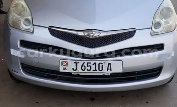 Acheter Occasion Voiture Toyota Ractis Gris à Bujumbura, Bujumbura Acheter Occasion Voiture Toyota Ractis Gris à Bujumbura, Bujumbura