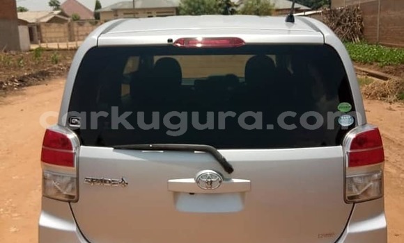 Acheter Occasion Voiture Toyota Spade Gris à Bujumbura, Bujumbura Acheter Occasion Voiture Toyota Spade Gris à Bujumbura, Bujumbura