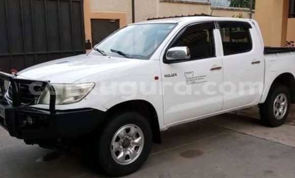 Acheter Occasion Voiture Toyota Hilux Blanc à Bujumbura, Bujumbura Acheter Occasion Voiture Toyota Hilux Blanc à Bujumbura, Bujumbura