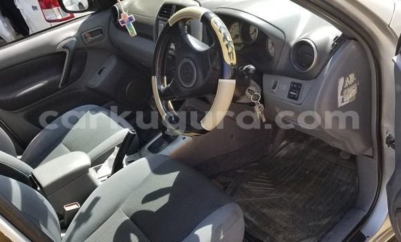 Acheter Occasion Voiture Toyota RAV4 Gris à Bujumbura, Bujumbura Acheter Occasion Voiture Toyota RAV4 Gris à Bujumbura, Bujumbura