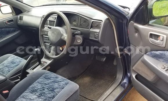 Nunua Ilio tumika Toyota Carina Bluu Gari ndani ya Bujumbura nchini Bujumbura Nunua Ilio tumika Toyota Carina Bluu Gari ndani ya Bujumbura nchini Bujumbura