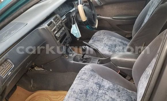 Acheter Occasion Voiture Toyota Carina Vert à Bujumbura, Bujumbura Acheter Occasion Voiture Toyota Carina Vert à Bujumbura, Bujumbura