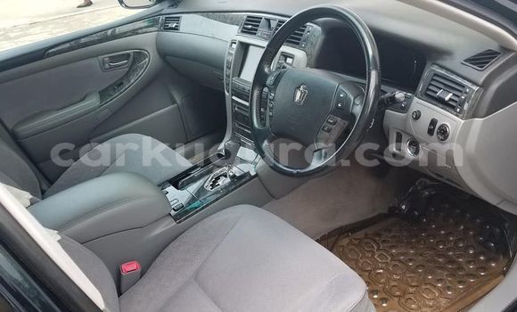 Acheter Occasion Voiture Toyota Crown Bleu à Bujumbura, Bujumbura Acheter Occasion Voiture Toyota Crown Bleu à Bujumbura, Bujumbura