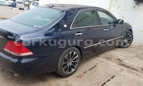 Acheter Occasion Voiture Toyota Crown Bleu à Bujumbura, Bujumbura Acheter Occasion Voiture Toyota Crown Bleu à Bujumbura, Bujumbura