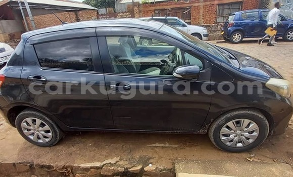 Acheter Occasion Voiture Toyota Vitz Noir à Bujumbura, Bujumbura Acheter Occasion Voiture Toyota Vitz Noir à Bujumbura, Bujumbura