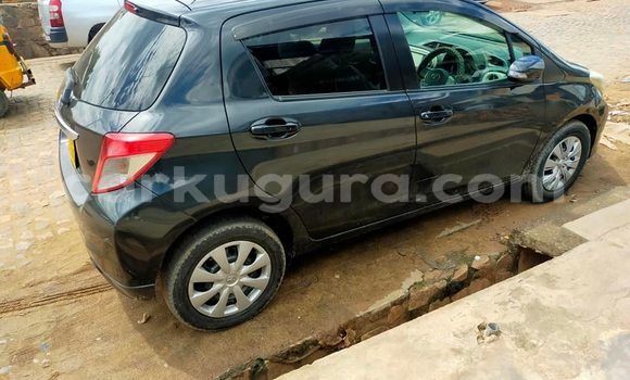 Acheter Occasion Voiture Toyota Vitz Noir à Bujumbura, Bujumbura Acheter Occasion Voiture Toyota Vitz Noir à Bujumbura, Bujumbura