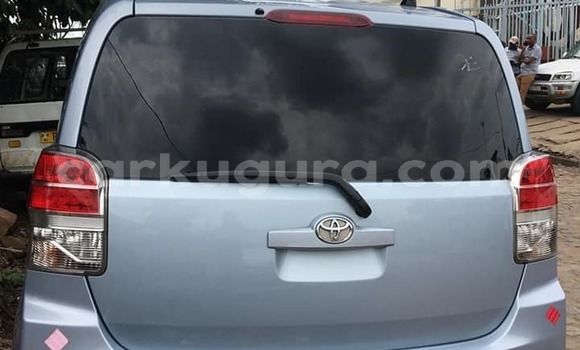 Acheter Occasion Voiture Toyota Porte Bleu à Bujumbura, Bujumbura Acheter Occasion Voiture Toyota Porte Bleu à Bujumbura, Bujumbura
