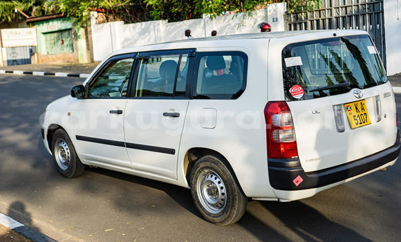Buy Used Toyota Succeed White Car in Bujumbura in Bujumbura Buy Used Toyota Succeed White Car in Bujumbura in Bujumbura